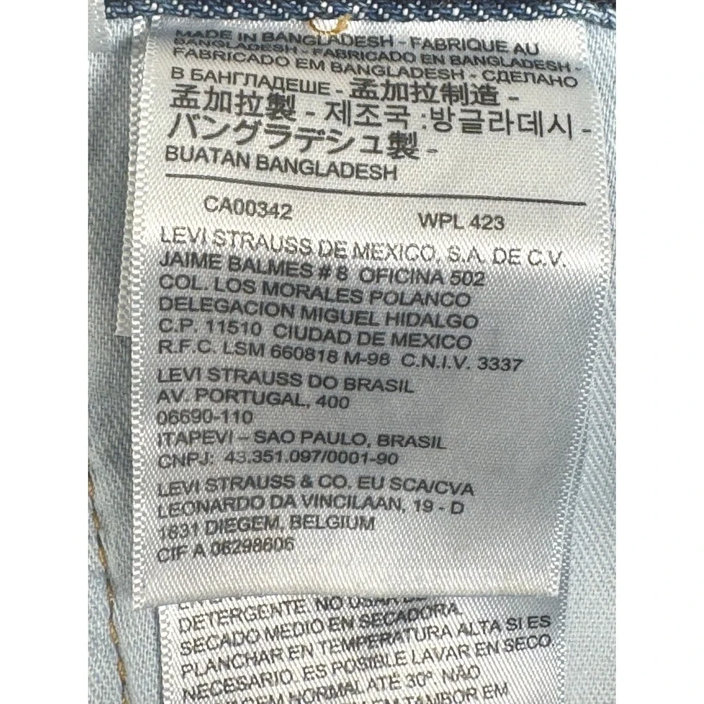 Levi Strauss 541 Athletic Fit Medium Wash Denim Jeans Men Size 54x30 EUC